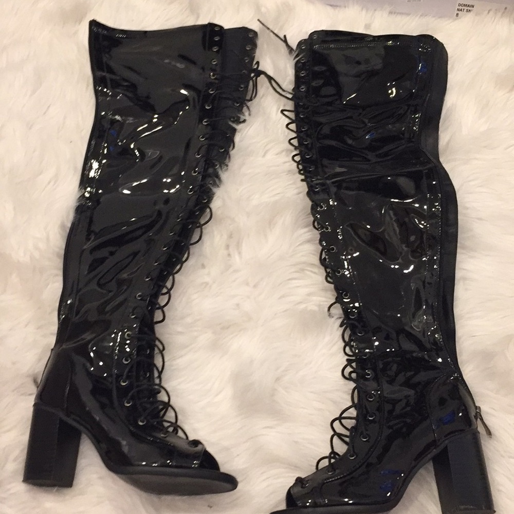 Open lace booties